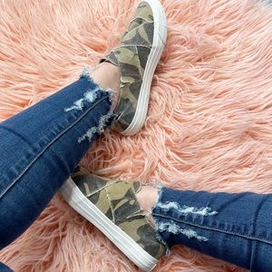 Very G Ivette Camouflage Camo Slip On Canvas Sneakers Shoes